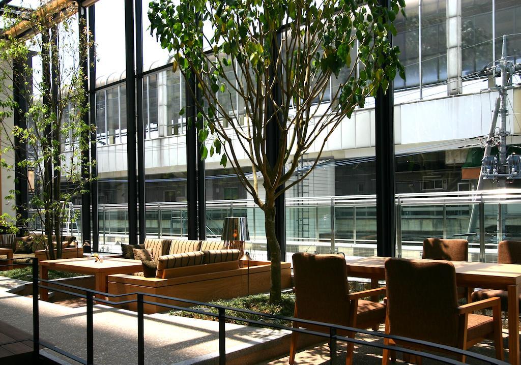 Hotel Coco Grand Takasaki Bagian luar foto