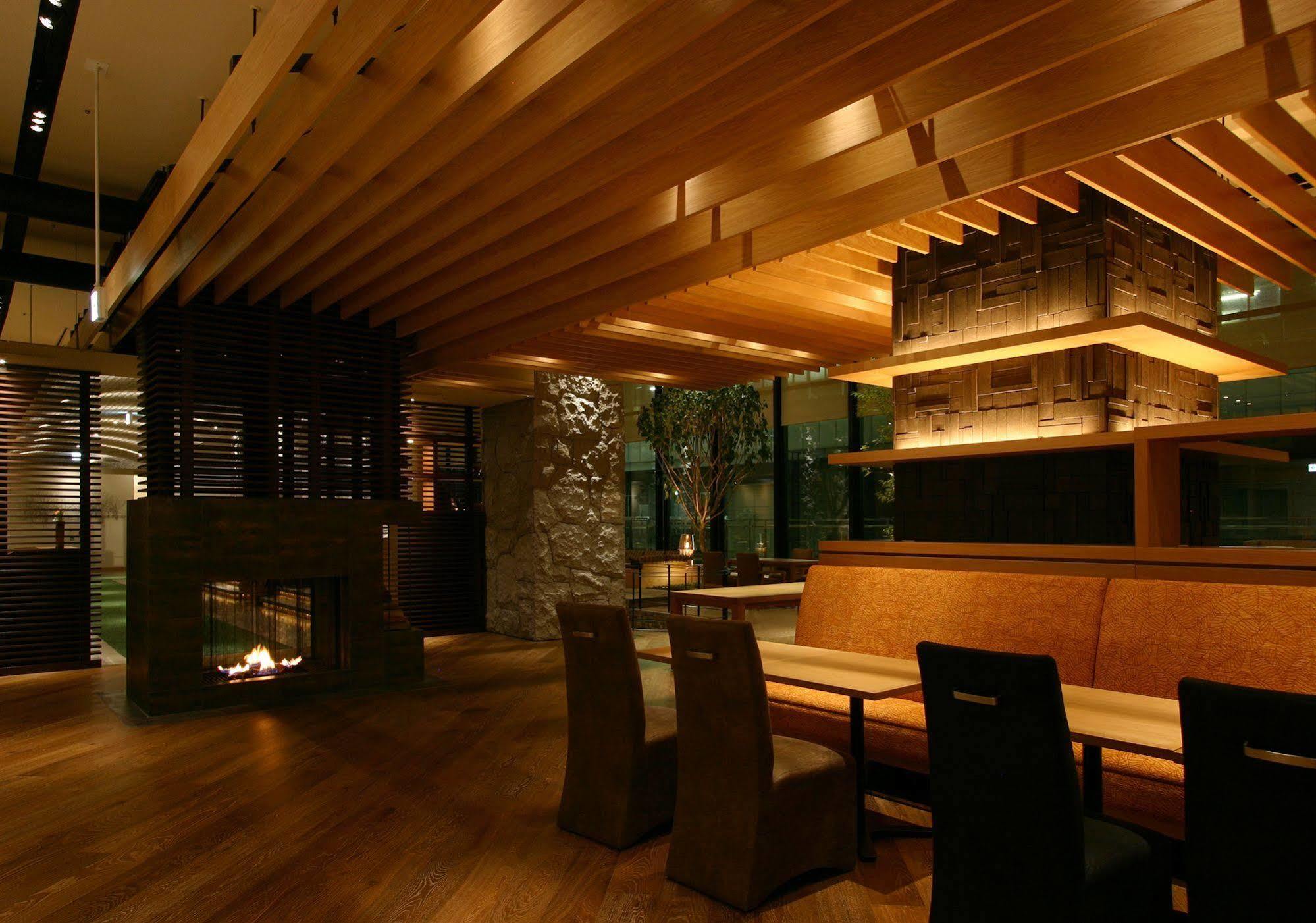Hotel Coco Grand Takasaki Bagian luar foto