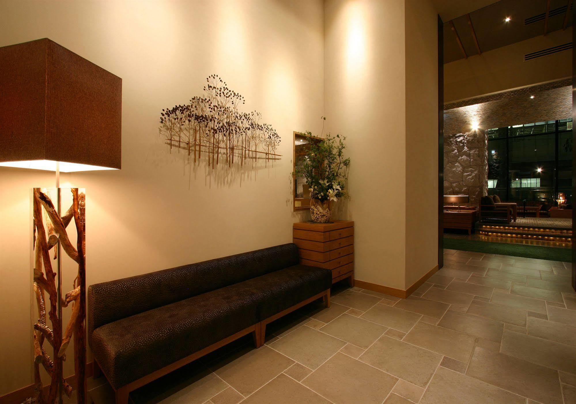 Hotel Coco Grand Takasaki Bagian luar foto