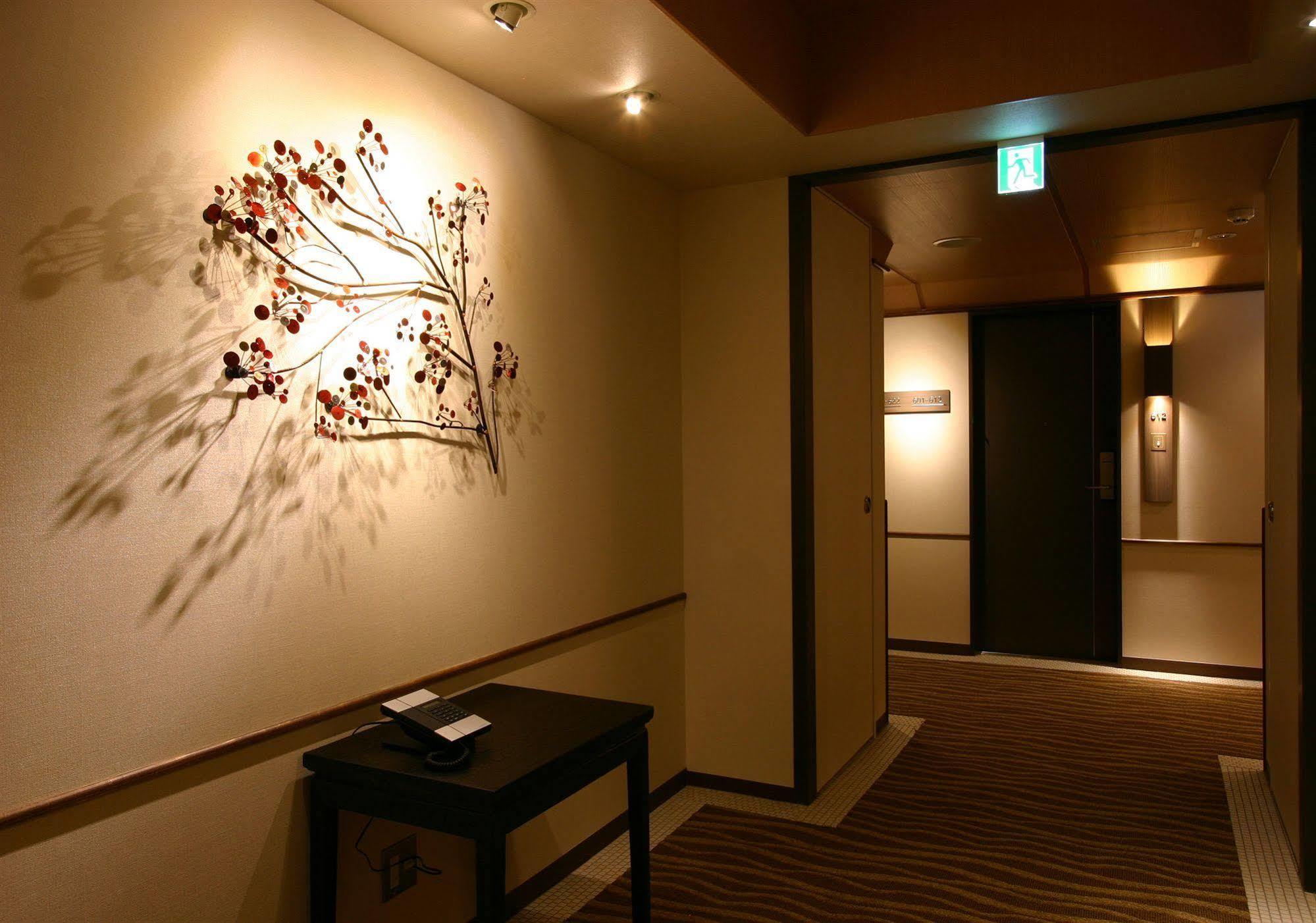 Hotel Coco Grand Takasaki Bagian luar foto